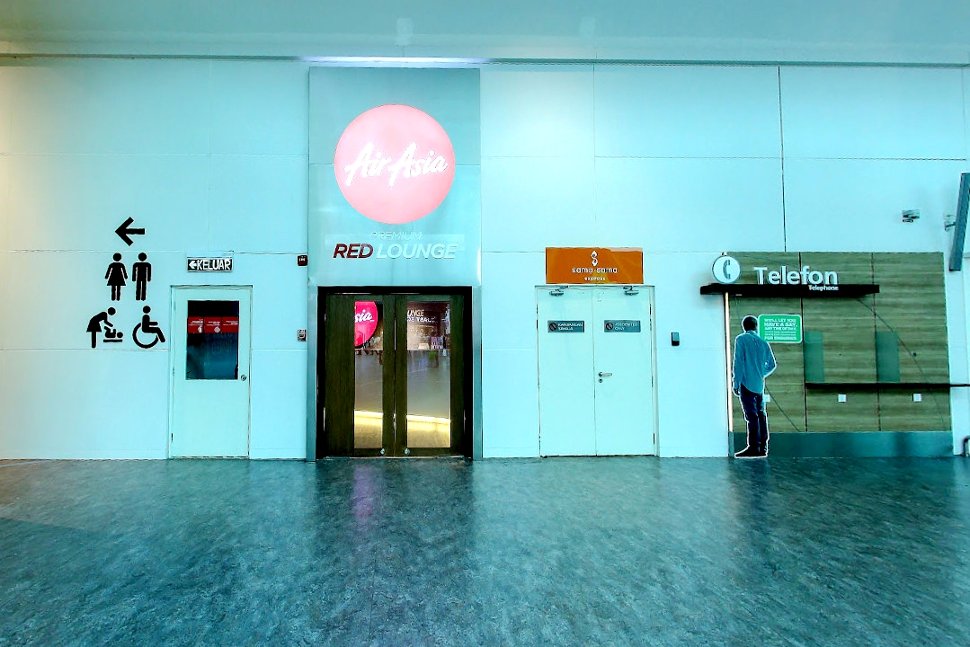 Entrance to the AirAsia Red Lounge