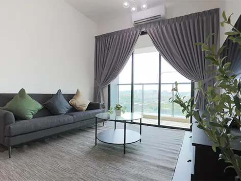 Lovely 3-bedroom condo with Pool | 6 Pax | Kajang