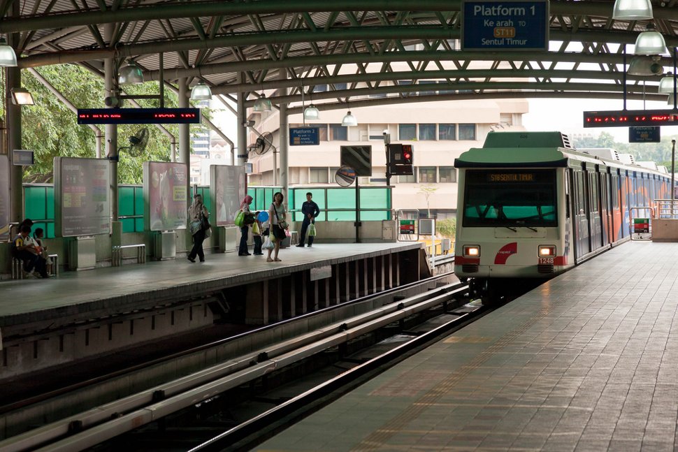 Boarding platform at Bandaraya LRT station