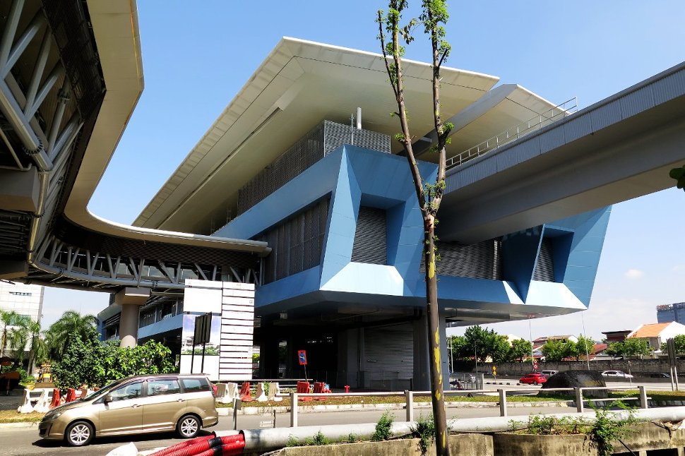 View of the Bandar Utama MRT station from roadside
