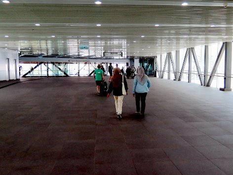 Elevated section of the pedestrian link