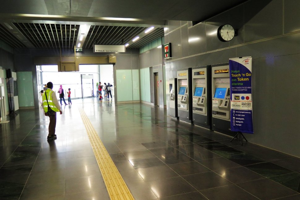 Ticket vending machines at Semantan station