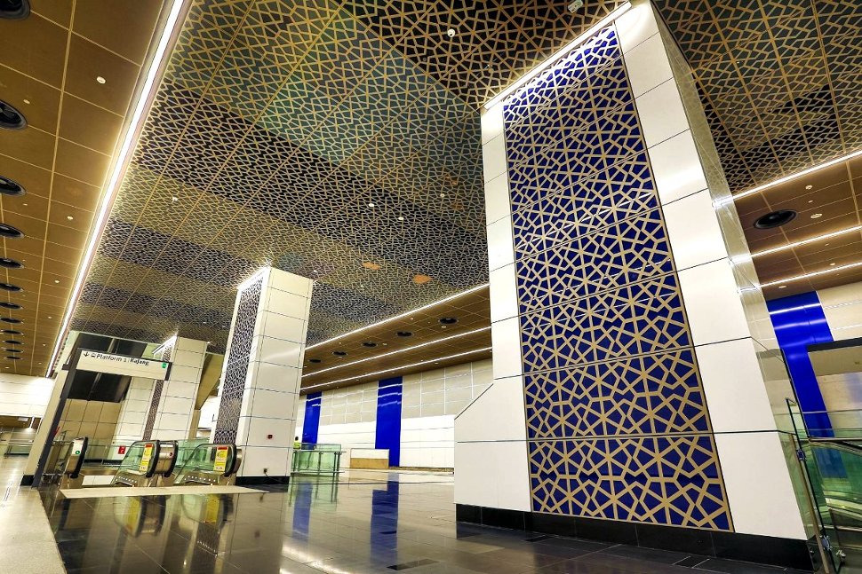 Concourse level of Tun Razak Exchange station