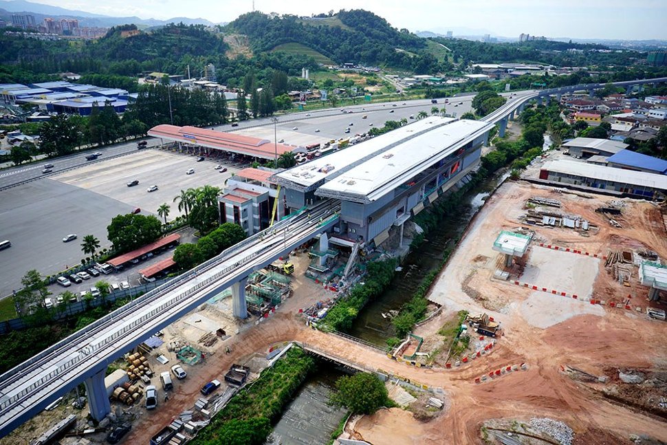 View of the construction of the Bandar Tun Hussein Onn Station. Jan 2016