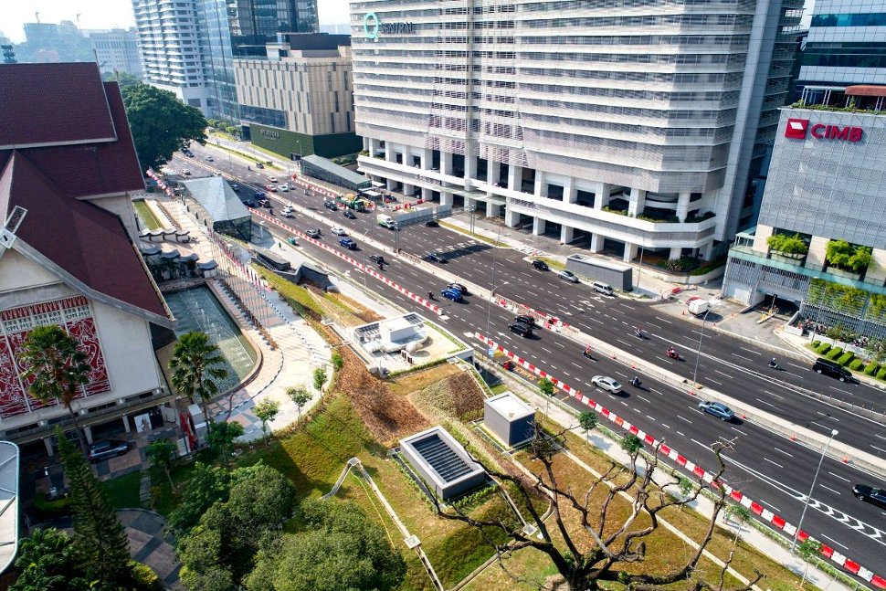 Aerial view of Muzium Negara MRT station in front of the Muzium Negara building. (Jan 2017)