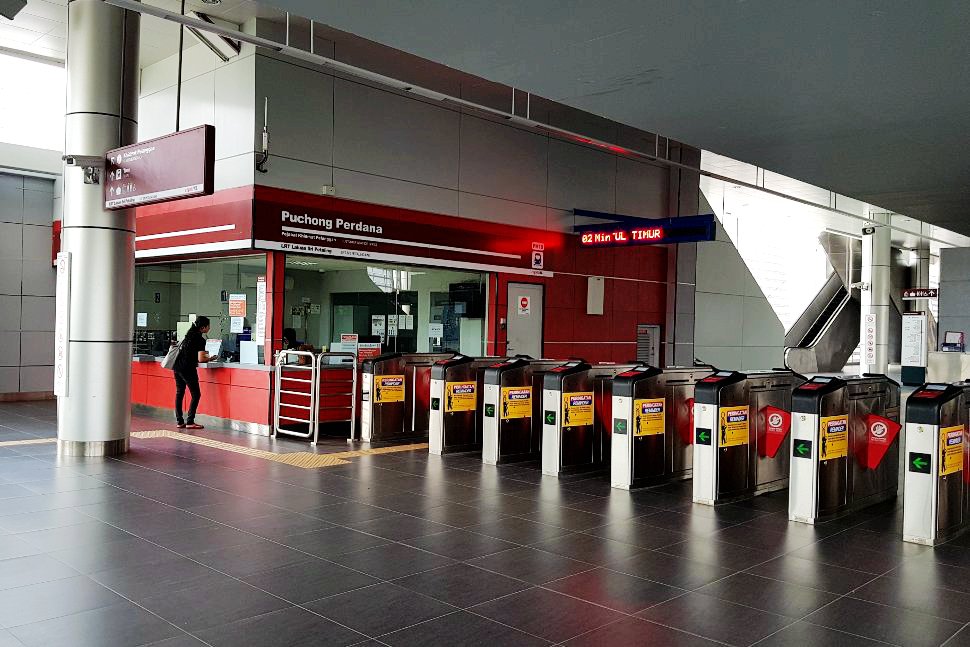 Entrance gates to Puchong Perdana LRT station