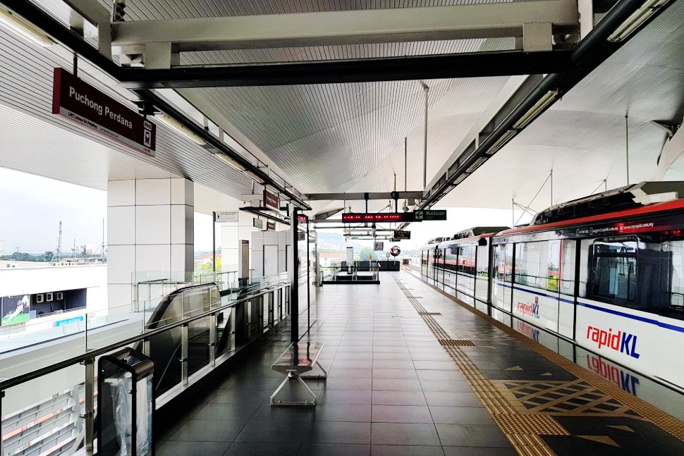 Boarding platforms at Puchong Perdana LRT station