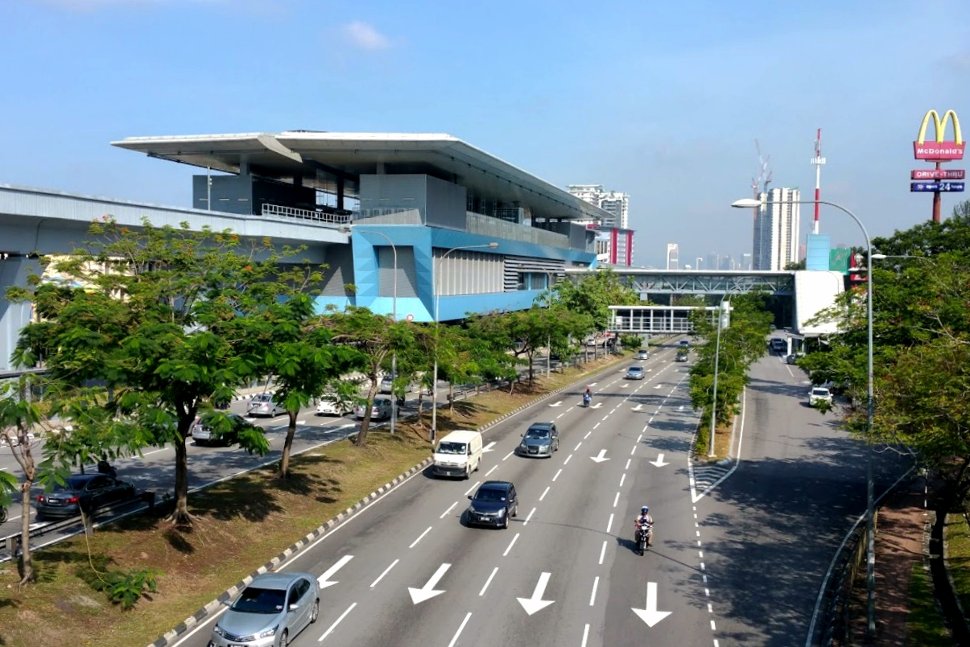 View of the Taman Midah station