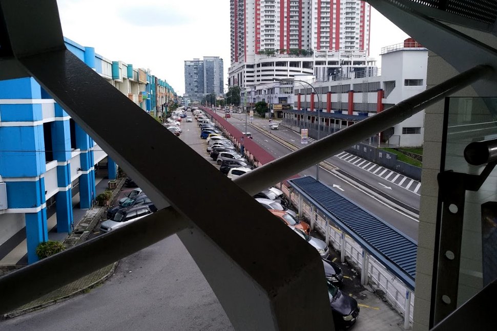 View from concourse level of USJ 21 LRT station