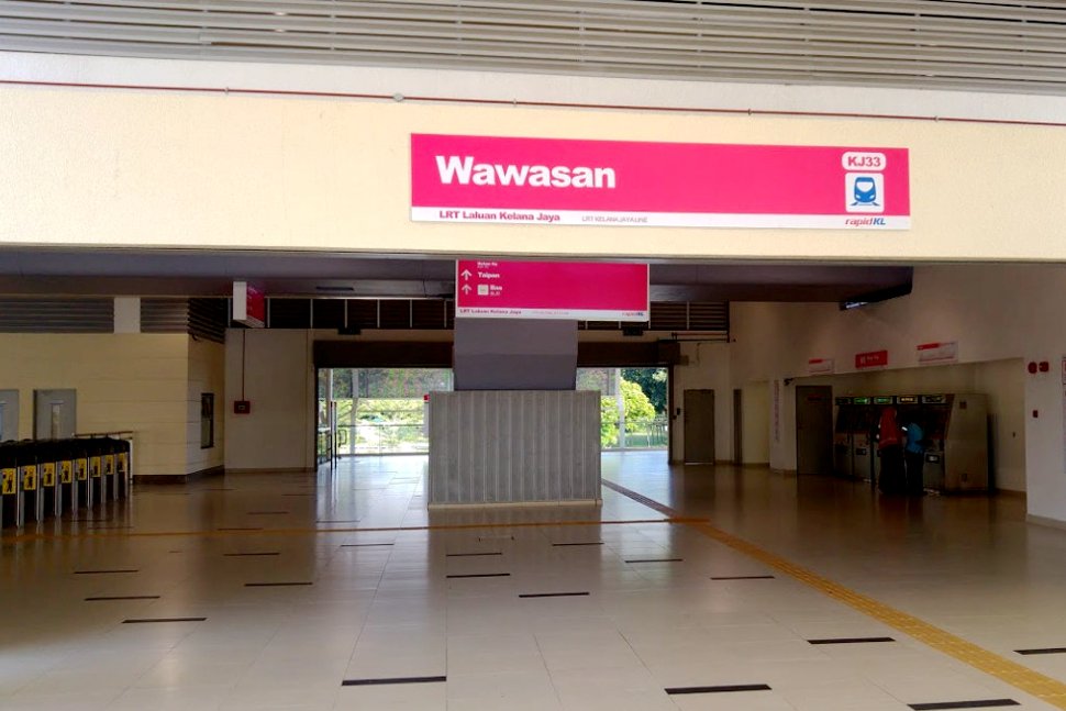 Concourse level at Wawasan LRT station