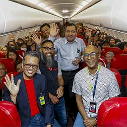 AirAsia celebrates Hari Raya with momentous send off for guests