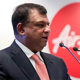 Airline boss Tony Fernandes forced to defend AirAsia himself