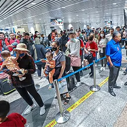 Special teams to expedite check-in counters