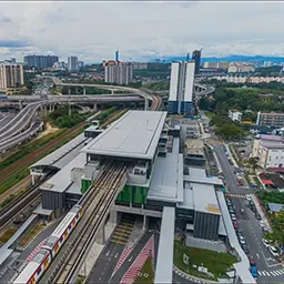 Sungai Besi MRT station interchanges to Sungai Besi LRT station