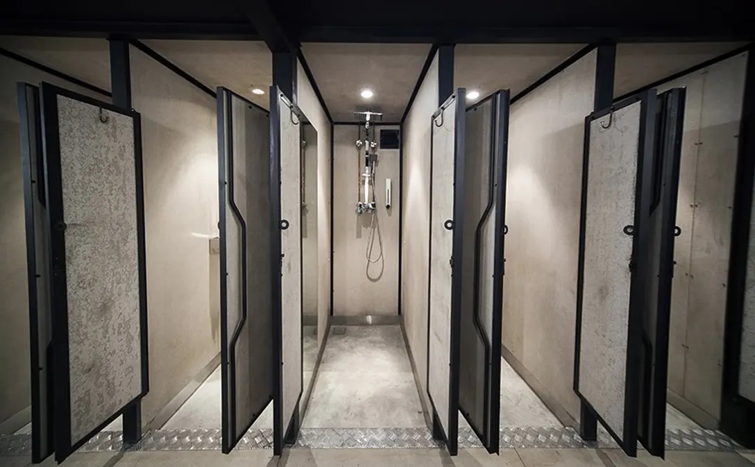Bathrooms with hot and cold shower