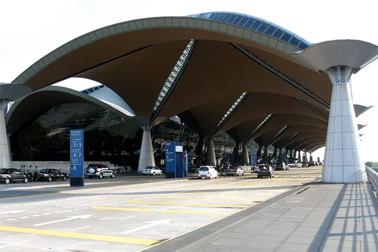 Departure drop-off area at KLIA Main Terminal Building