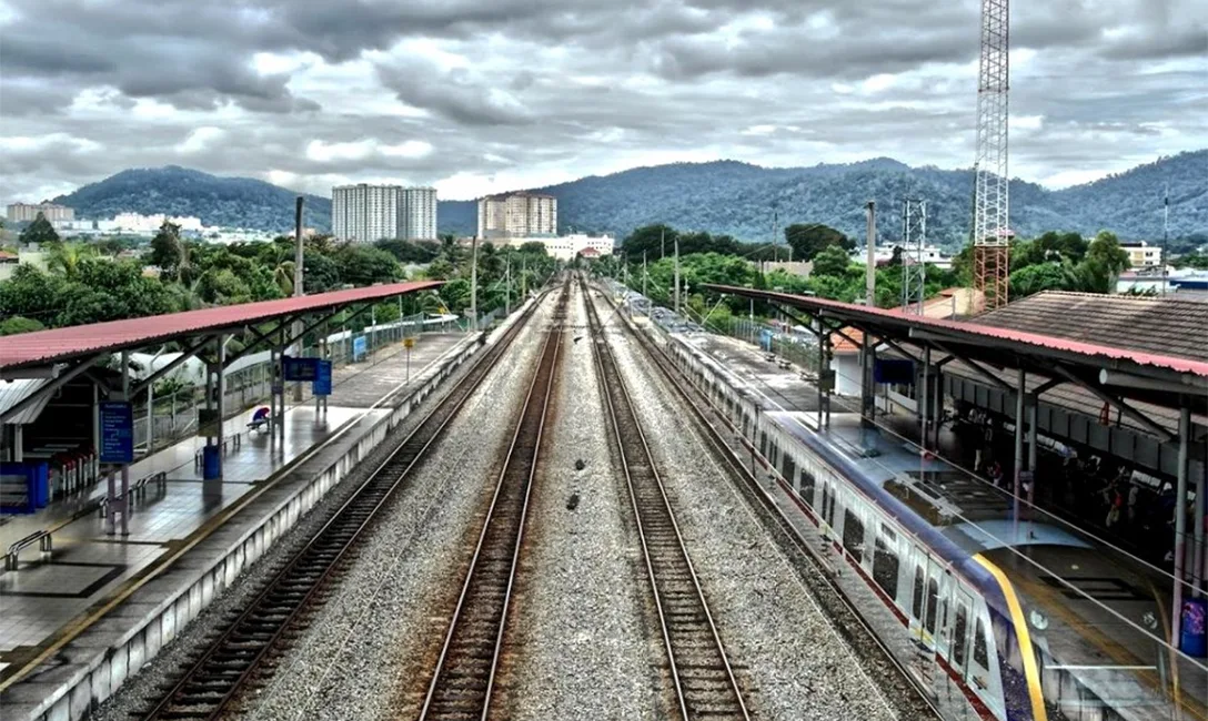 Kepong KTM station