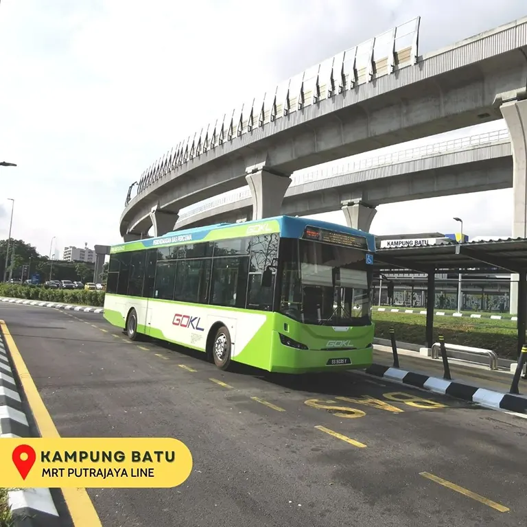 GoKL bus at the Kampung Batu MRT station