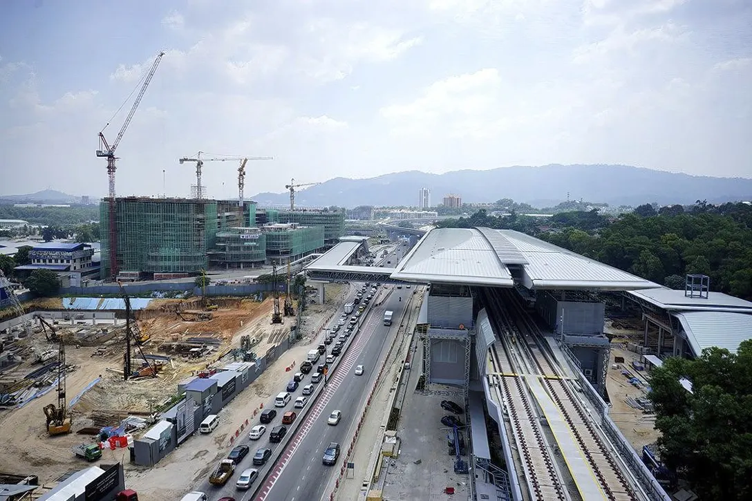View of the Kampung Selamat Station from Jalan Sungai Buloh.