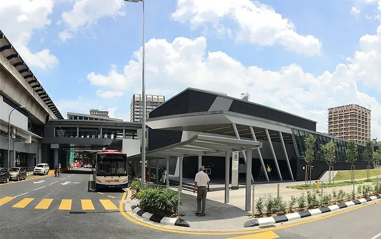 Pasar Seni MRT station