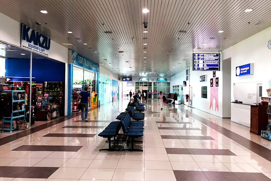 Shops at the Terminal building, Sultan Haji Ahmad Shah Airport