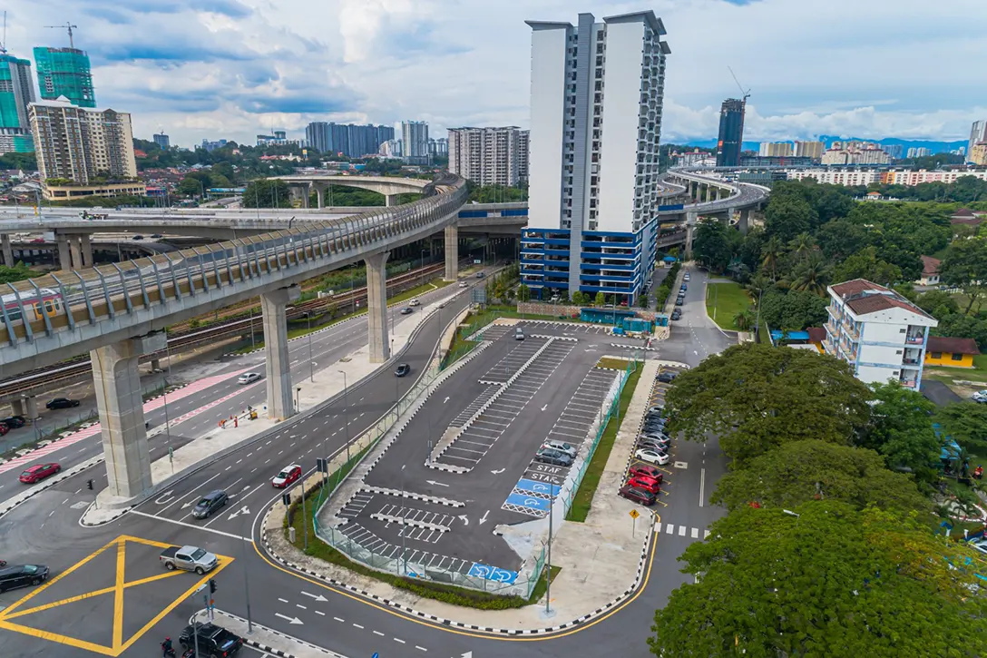 Overview of the at grade park and ride for Sungai Besi MRT Station