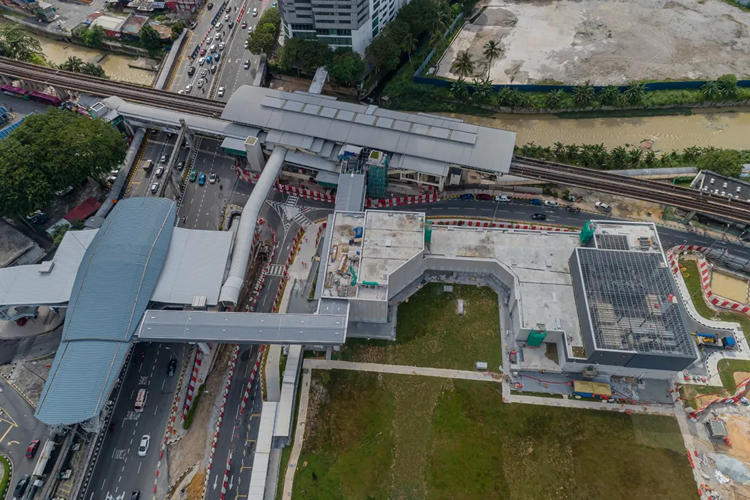 Aerial view of the Titiwangsa MRT Station showing the connectivity to Titiwangsa Monorail and LRT Stations.